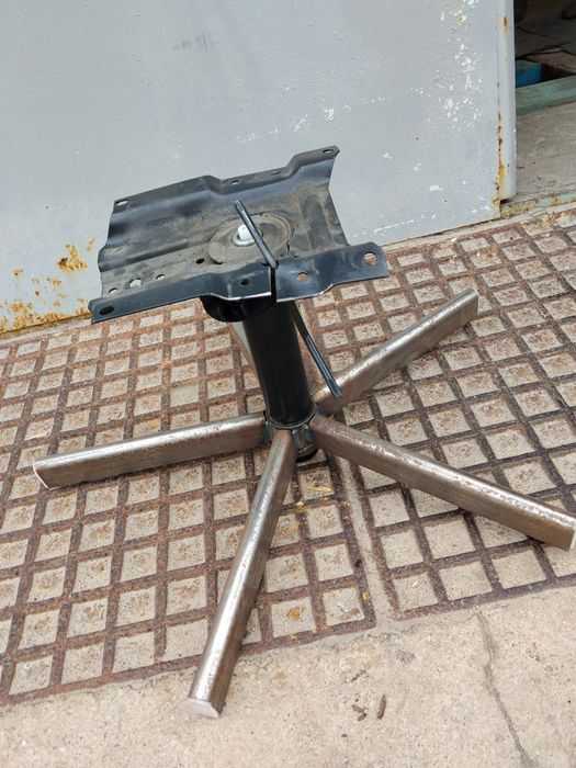 Крестовина компьютерного кресла бу.