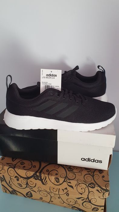 Sneakersy nowe męskie sportowe Adidas rozmiar 44 / wkładka 28 cm