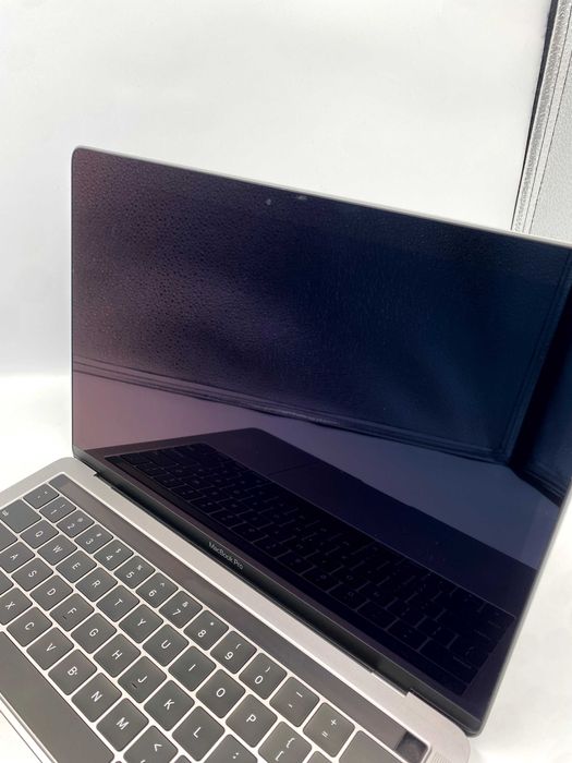 Ноутбук Apple MacBook Pro 13" i5/8/256GB Space Gray (MR9Q2) 2018