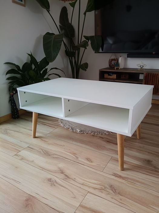 Stolik kawowy biały