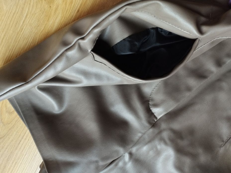 Szorty z ekoskóry -NOWE