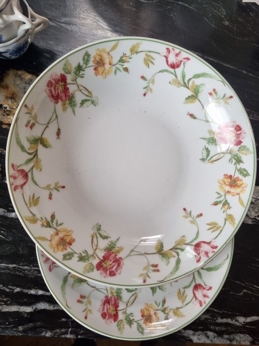 Lubiana talerze w kwiaty