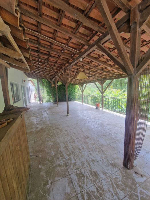 480M contruídos, perfeito para alojamento Local ou 2 apartamentos.