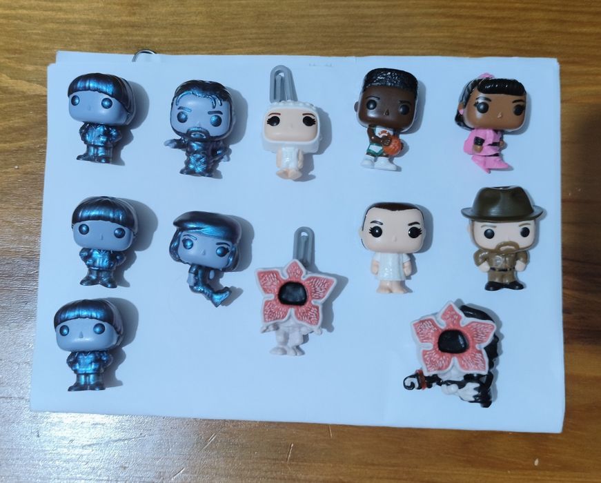 Stranger Things Kinder Joy