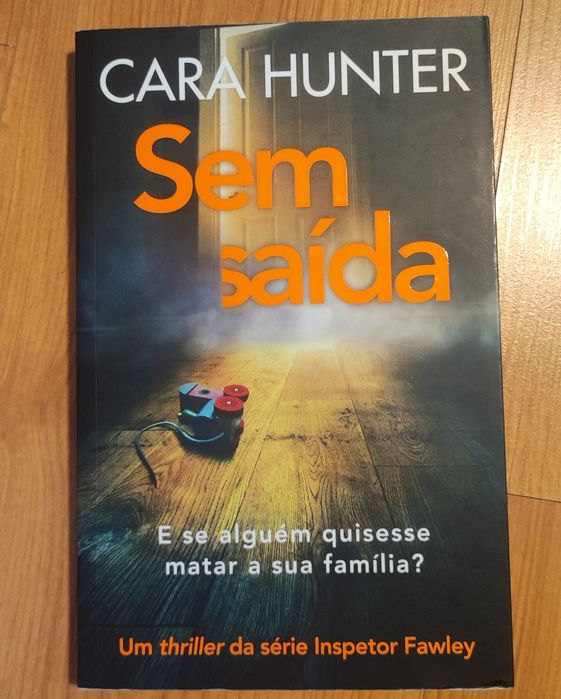 Livro "Sem saída"
