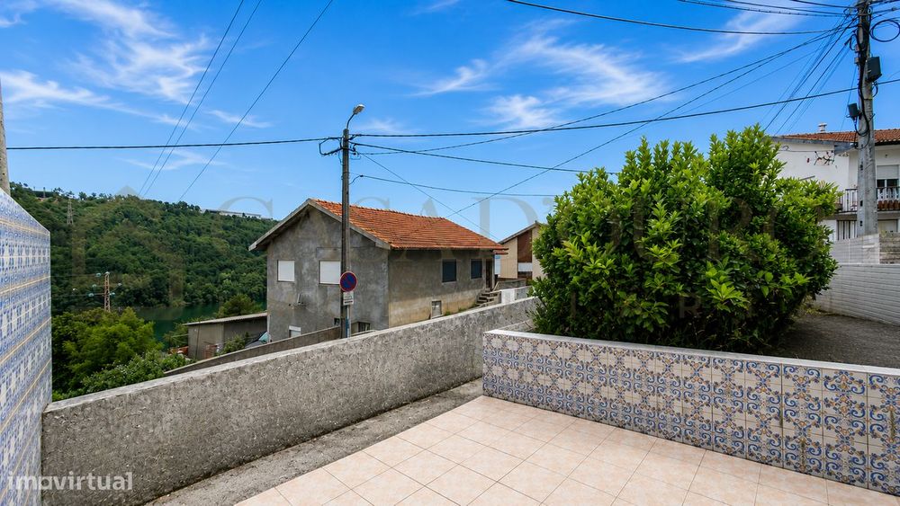Moradia, Foz do Sousa e Covelo