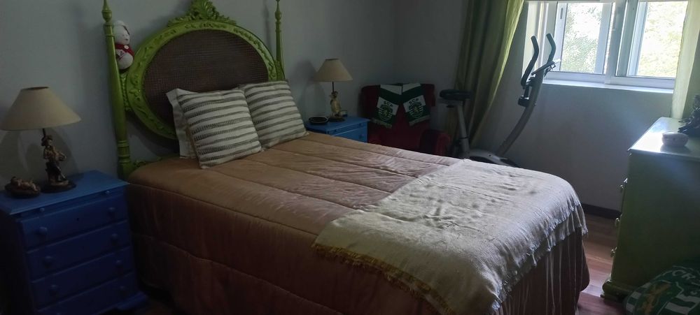 Mobilia de Quarto Corpo e Meio