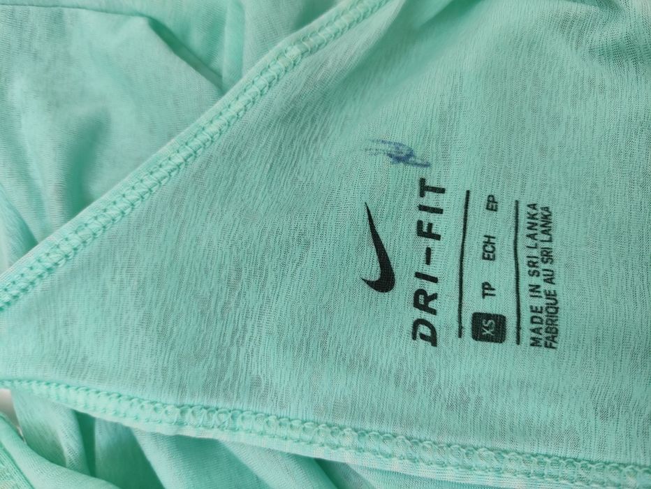 Спортивна майка Nike