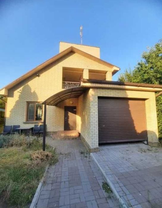 Продаж будинку центр міста