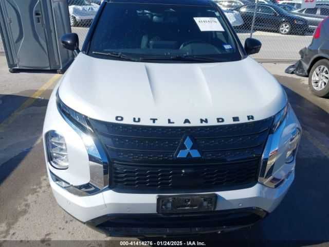 Mitsubishi Outlander SEL 2023_