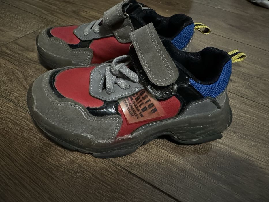 Кросівки, розмір 25