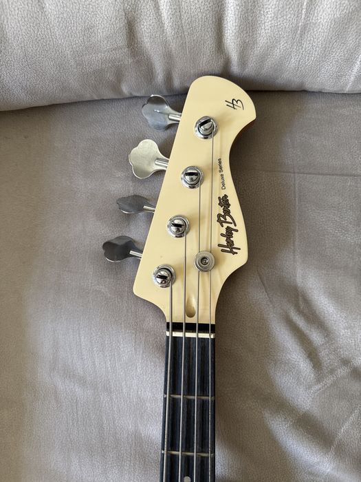 Guitarra baixo - harley benton