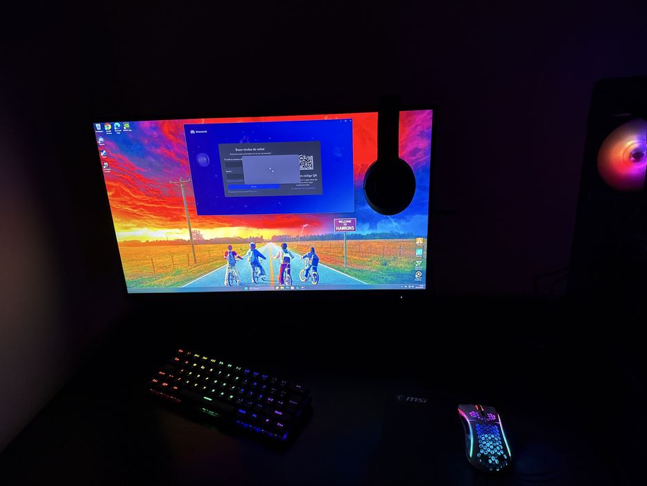 Vendo torre gaming com todos os periféricos