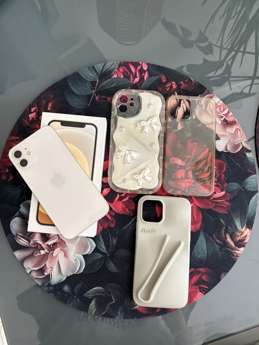 iPhone 12/64gb + zestaw etui