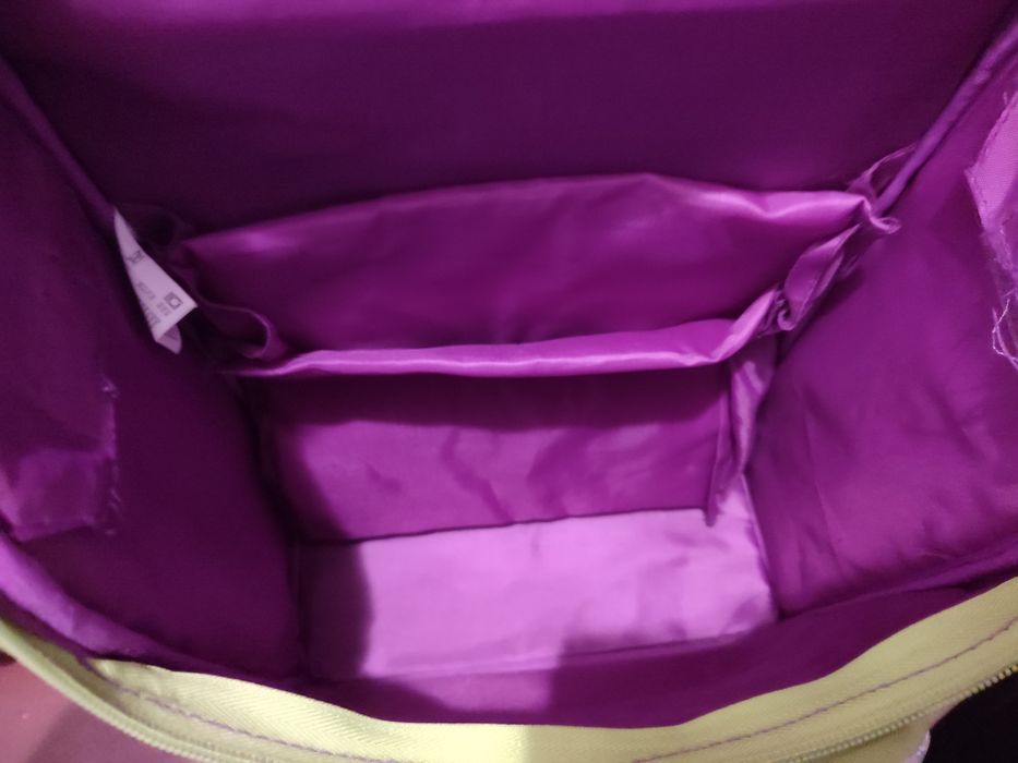 Шкільний рюкзак +іграшки