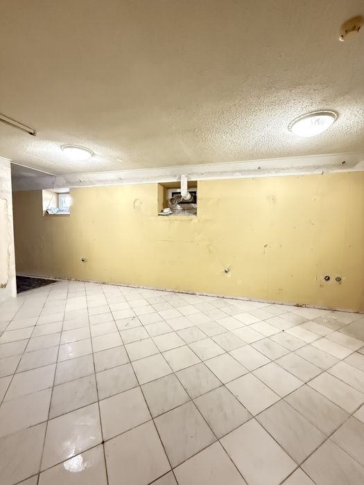 Продаж приміщення в центрі