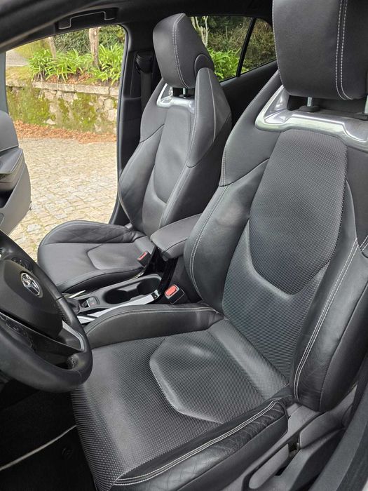 TOYOTA COROLA Luxury Black (Excelente Estado)