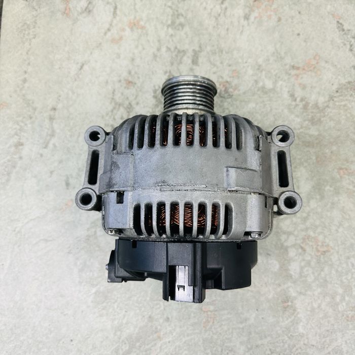 Alternador para Mercedes-Benz Classe E (W211)