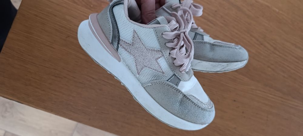 Adidasy dla dziewczynki roz. 30