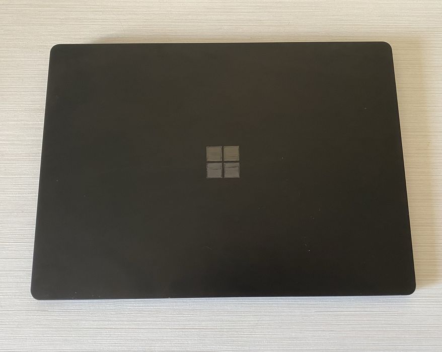 Microsoft Surface Laptop 5 13.5"