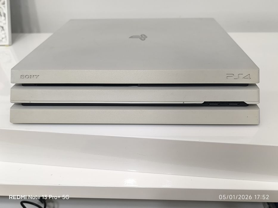 PlayStation 4 pro 1TB