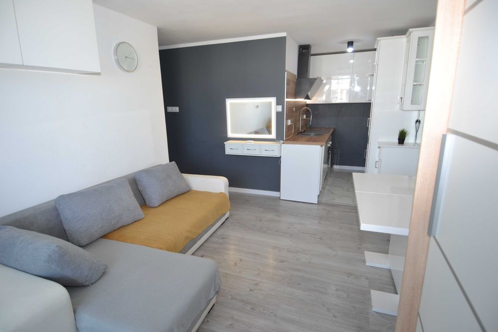 2 pokoje przy Zamku /Wyremontowane/  Balkon/ Narutowicza 8