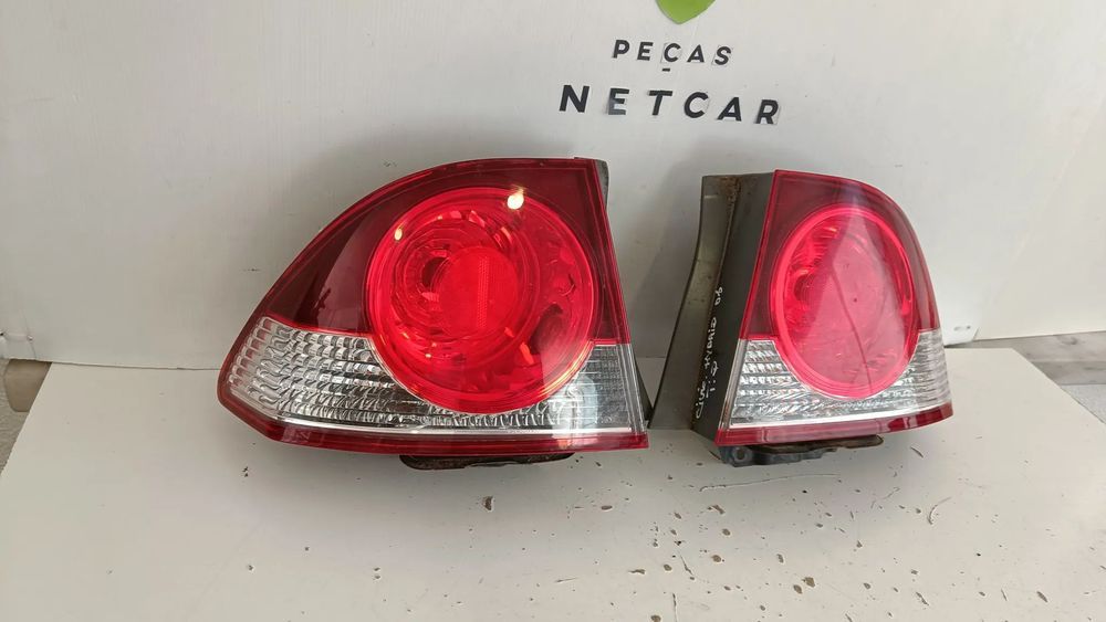 Farol farolim Honda Civic 4 portas 2006