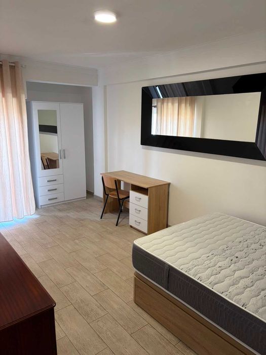 Aluga-se Quartos em casa partilhada -Reboleira - Amadora