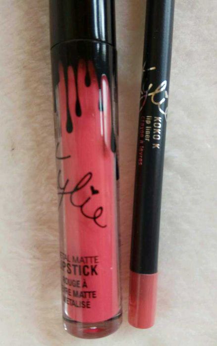 Kylie Kit Lipstick - Lápis e Batom Liquido - NOVO