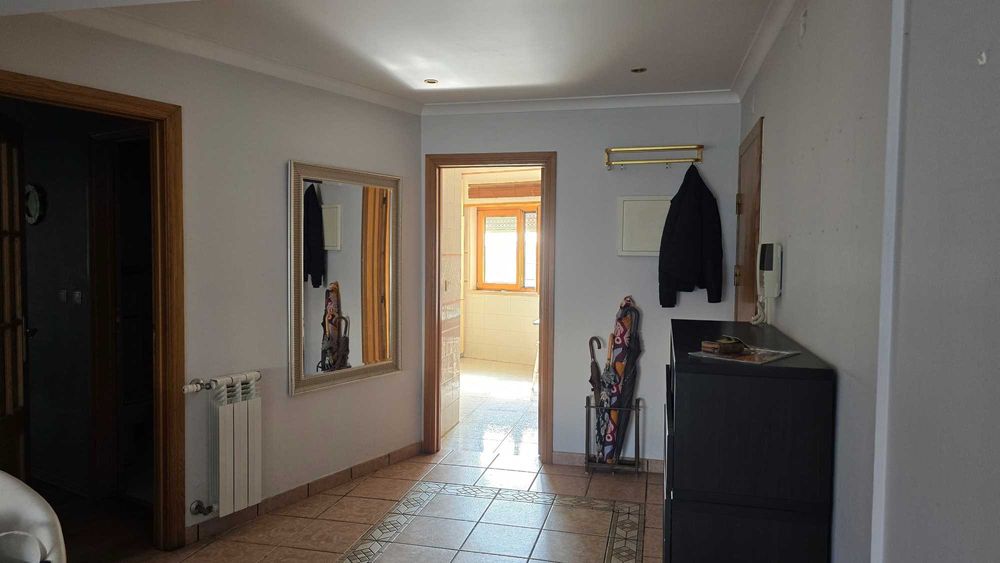 Arrenda-se Quarto Suite + Casa de Banho Privativa - Quinta do Castelo
