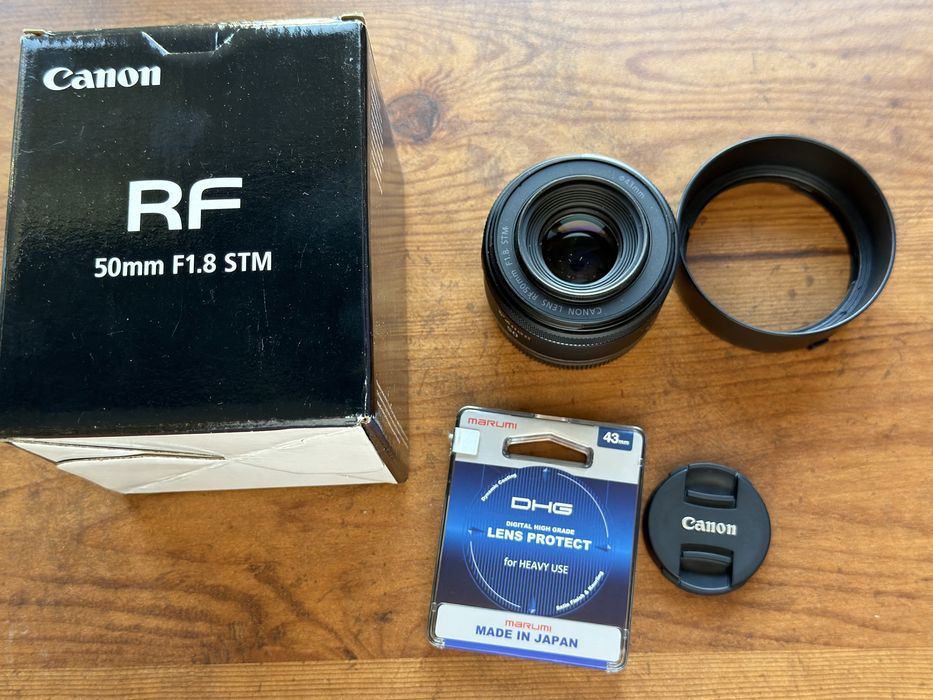 Obiektyw Canon RF 50 mm F1.8 +filtr + oslona