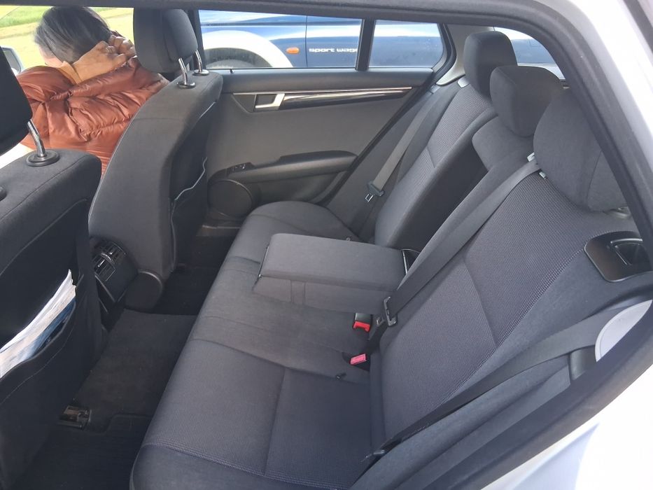 Mercedes Benz  C200cdi