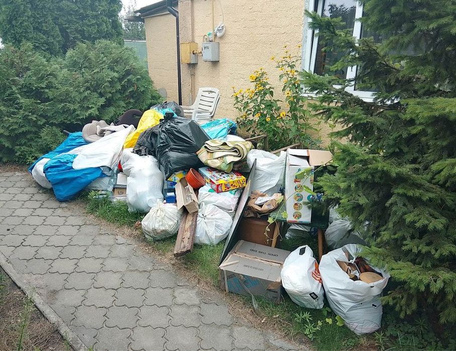 Вывоз Ветки Листья Вывоз Хлама Старая мебель