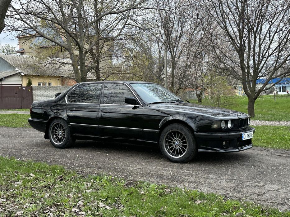BMW  e32  7 series
