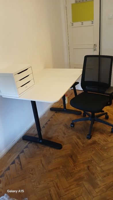 Secretária / Cadeira de escritório/módulo 4 gavetas. (PAGA,1 LEVA,3)