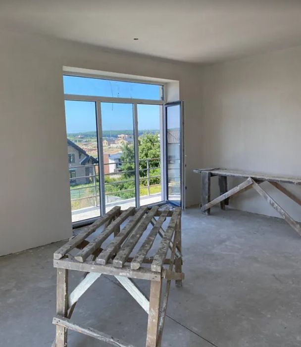 Продаж 2к квартири 77.4 кв. м на вул. Далека