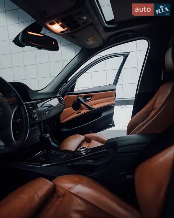 BMW 335xi  Обмін на бляху