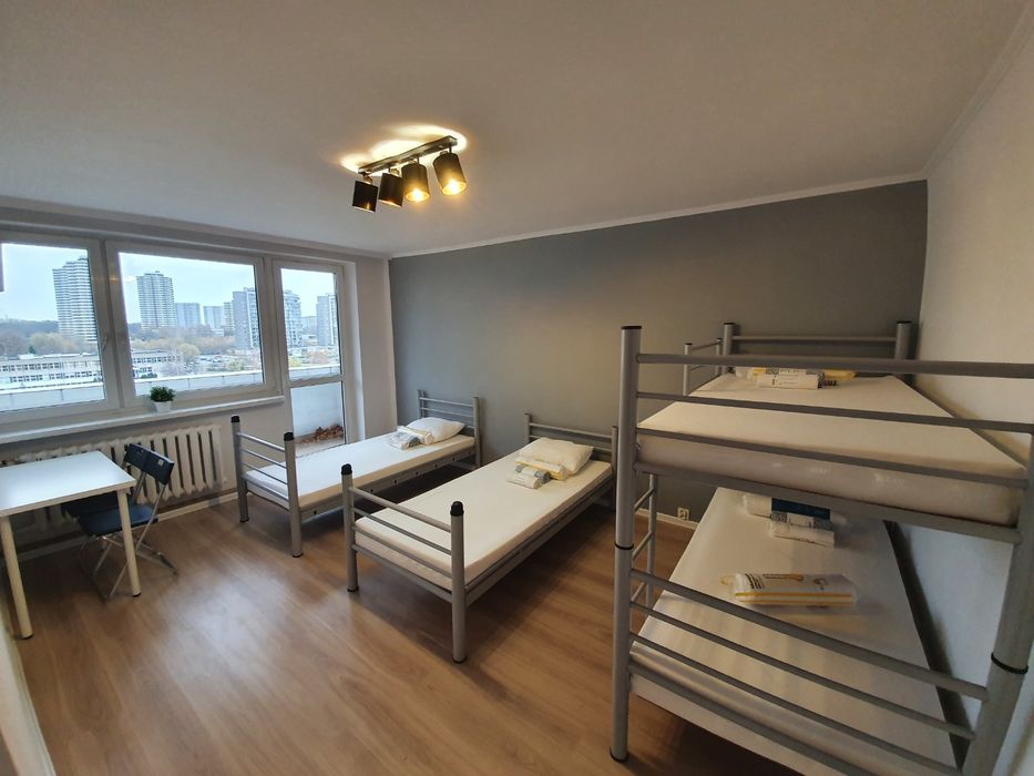 Łóżko pracownice 90x200, pościel gratis, piętrowe lub poj., do 140 kg