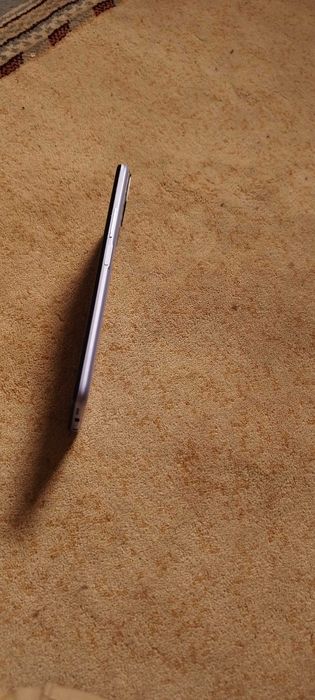 TCL 40 SE 256GB – Rápido, Muito Espaço e Bateria de longa duração