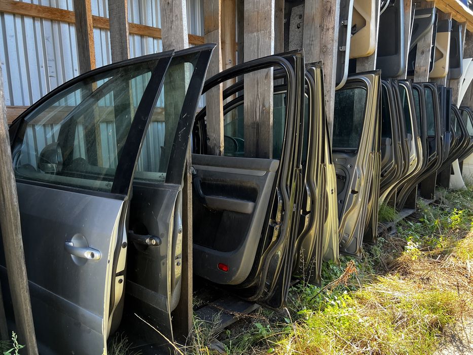 Дверь передняя задняя Touran 03-15 Тоуран двері дверка Туран Тауран