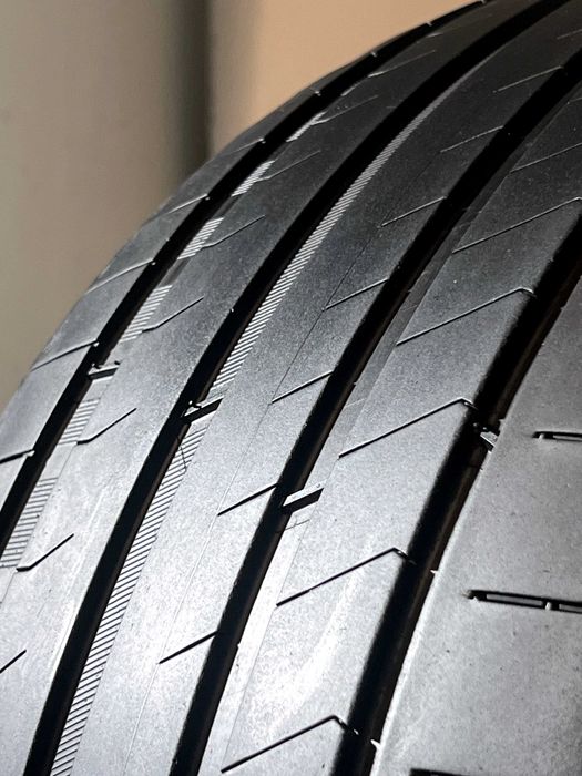 Pneus Michelin Pilot Sport 5 - 255/35/19 - Excelentes