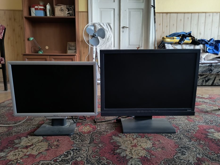 Monitory ACER AL1916W oraz IIYAMA Prolite E2200WS