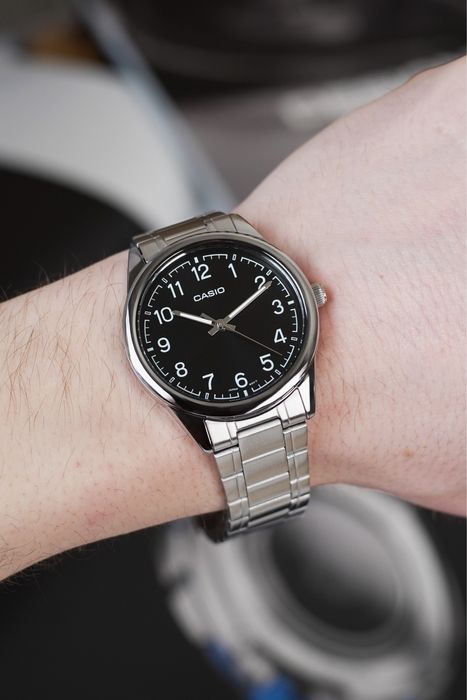 Чоловічий годинник Casio MTP-V005D-1B4 Original | Класичний | Сталевий браслет