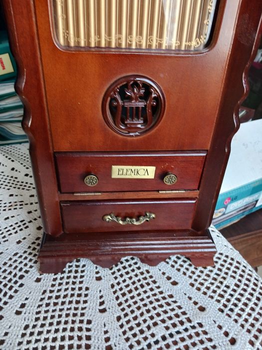 Móvel rádio tubos