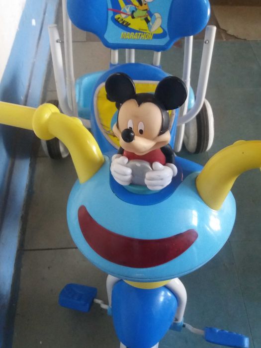 Велосипед детский disney С  родительской ручкой