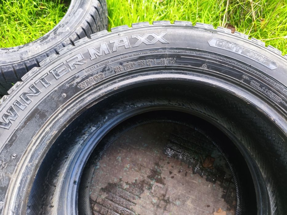 Шини/Резина/Колеса Dunlop 225 55 R18 98T Зима