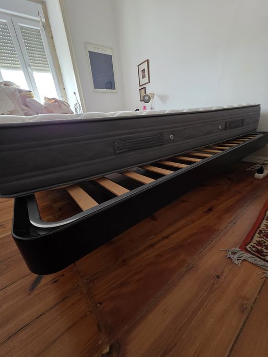 Cama de Casal 140x200 + Colchão Molaflex Gravity Pocket – Como Novo