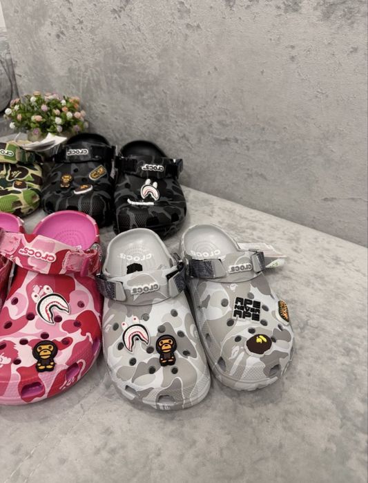 шльопанці Crocs Bape