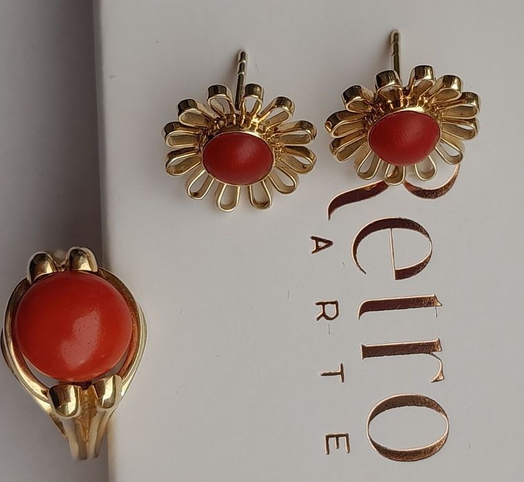 Piękne retro Kolczyki 3.8g Koral Złoto 585