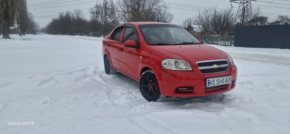 Продам Chevrolet Aveo в отличном состояние